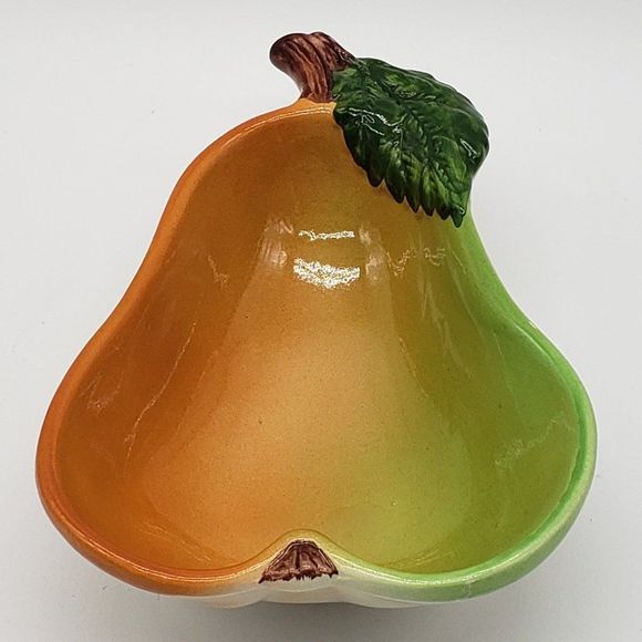 Portuguese Vintage Majolica Ceramic Green to Red Pear Shaped Bowl or Dish - Picture 9 of 13